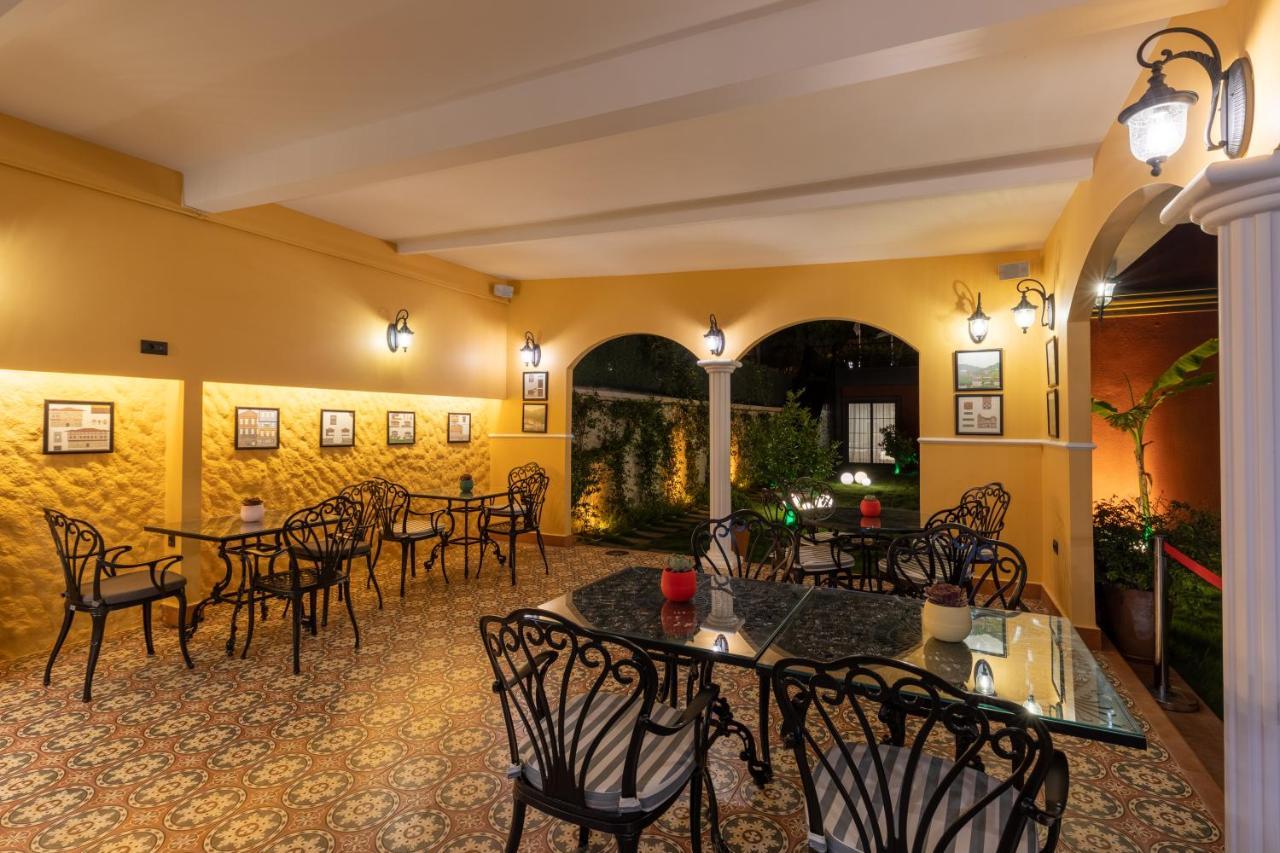 Motif Hotel Çeşme Eksteriør bilde